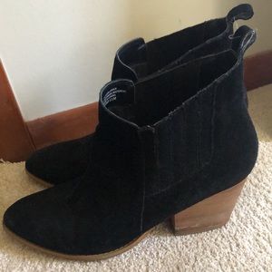 Crown Vintage Booties, Size 11